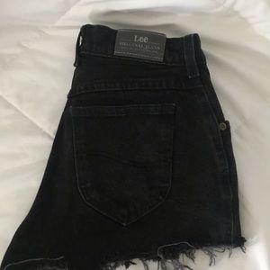 Cut off black shorts